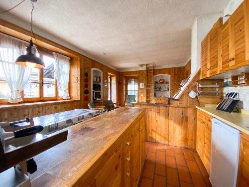 virtuve, Cozy house near Asei with garden and terrace in Sostegno