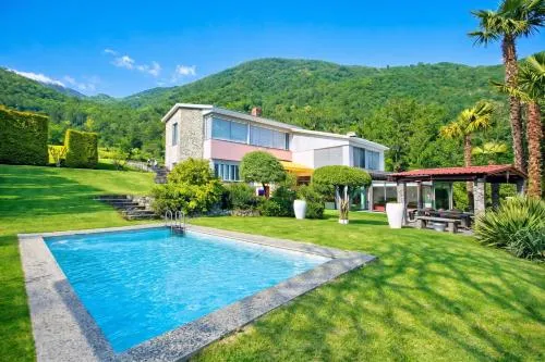 Casa Tecitt with Shared Pool in Val Resa - Happy Rentals in Brione sopra Minusio, Schweiz