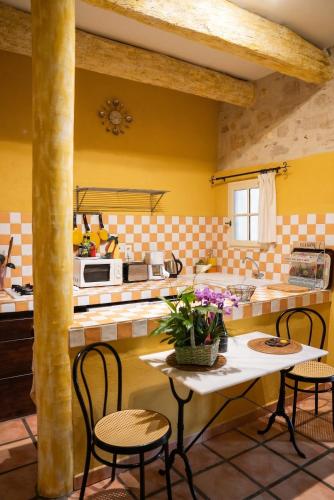 Appartement familial à Arles avec jardin et piscine