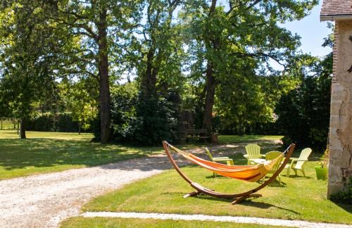 Maison charmante à Montoldre + jardin gîte à louer Forêt des Mouzières