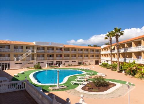 Cozy apartment in Costa del Silencio 55 m² with pool