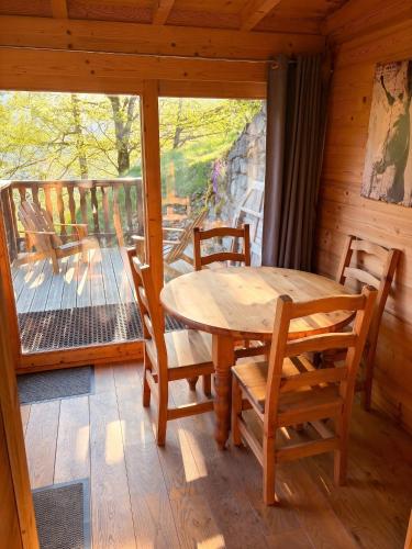 Chalet chaleureux à Courchevel avec vue sur la montagne (Chalet chaleureux a Courchevel avec vue sur la montagne) in Courchevel