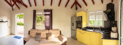 Appartement lumineux avec piscine partagée, Sainte-Anne, 75 m² (Appartement lumineux avec piscine partagee, Sainte-Anne, 75 m²) in Le Moule