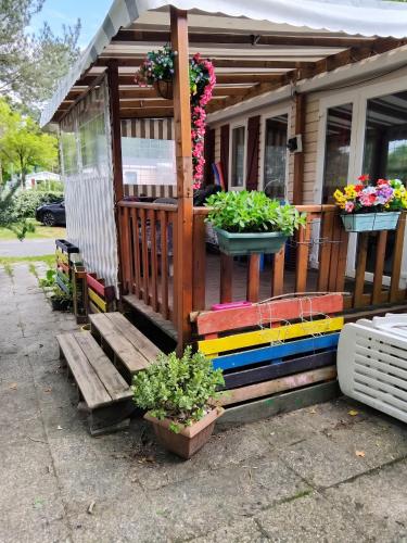 Bungalow idéal à Saint-Jean-de-Monts avec piscine