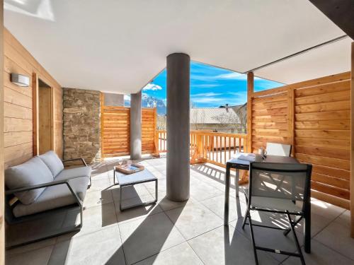 Appartement lumineux avec terrasse à Briançon