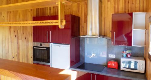 köök, Chalet chaleureux à Darazac avec jardin de 60 m² (Chalet chaleureux a Darazac avec jardin de 60 m²) in Figeac