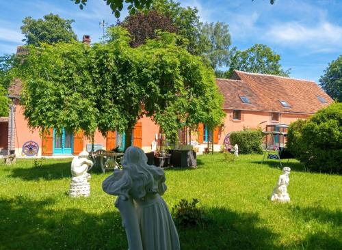 Maison cosy avec grand jardin, Charny-Orée-de-Puisaye - Location saisonnière - Charny-Orée-de-Puisaye