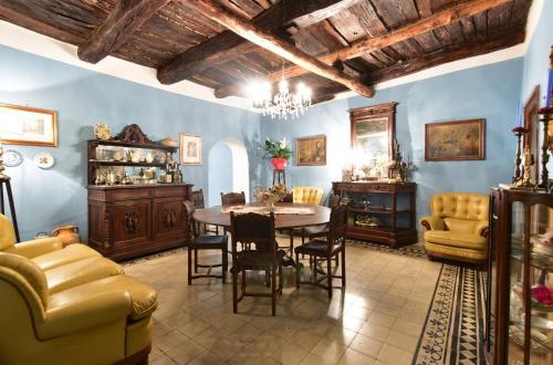 Charming House in Francolise with Sea View