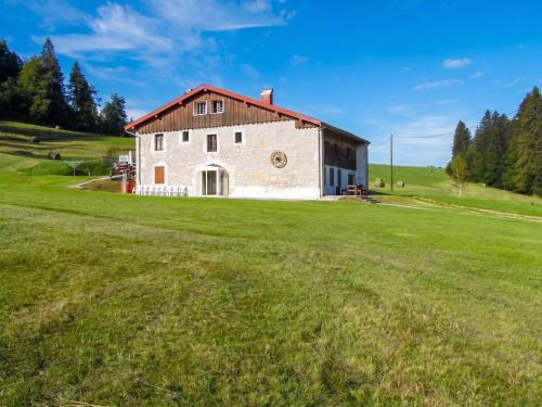 Hotelli välisilme, Maison isolée et calme à Septmoncel avec vue sur montagne (Maison isolee et calme a Septmoncel avec vue sur montagne) in Septmoncel