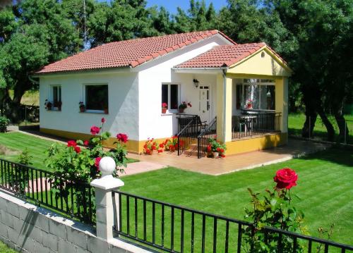 Charming Villa with Private Pool in La Calzada de Béjar, Zamora