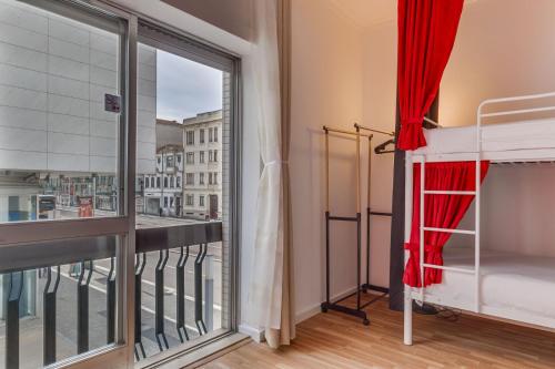 Avenue View Rooms
