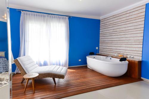 Louise village Louise village