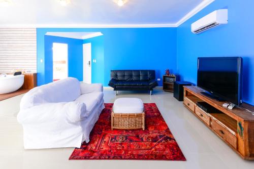 Louise village Louise village