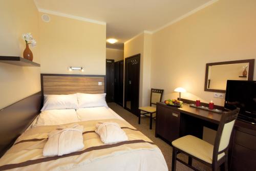 1 double bed