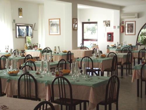 Hotel Piccolo Paradiso - image 13