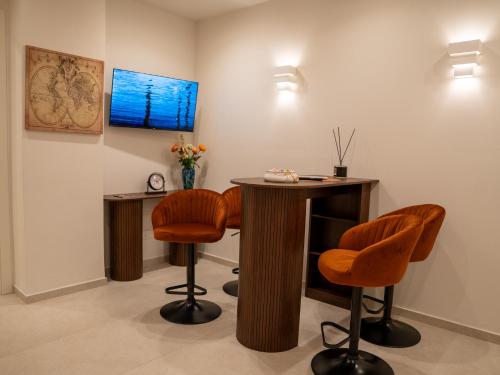 ELYRA Rooms