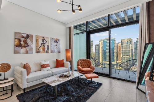 Curated Living in Dubai Marina