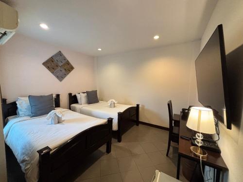 ดีลักซ์ เตียงแฝด (Deluxe Twin Room)