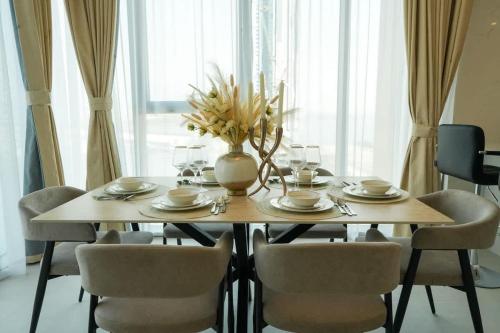 Ocean facing ultra luxury 3BR- Burj Khalifa view in Dubai Maritime City