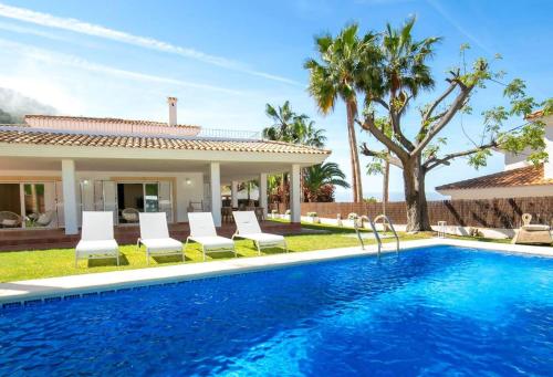 Villa Morret Moraira by Cabrera Homes
