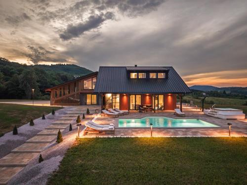 Villa Josephine by Vidrovaca in Plaski