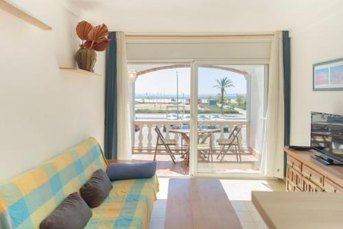 WELCS APARTAMENTO 409 EMP cerca de la playa