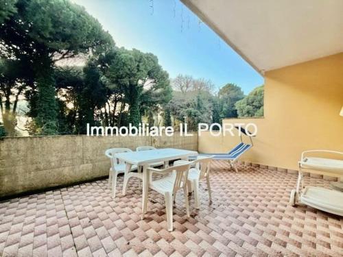 2 bedrooms, 4 beds