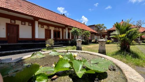 Hotel Puri Agung Darmadi Bukit Tunggal 24 Denpasar in Denpasar