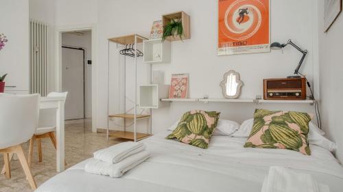 Milano Modern Apartment - Up to 6 guests
