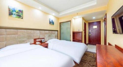 GreenTree Inn LanZhou JingNing Road Express Hotel – Lanzhou, OK