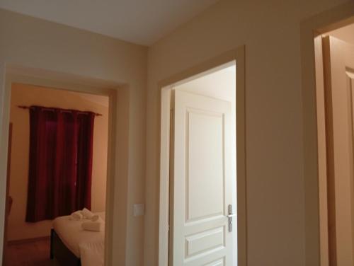 Chambre dans un gite de Chateau de l'Estang in Castillon-la-Bataille