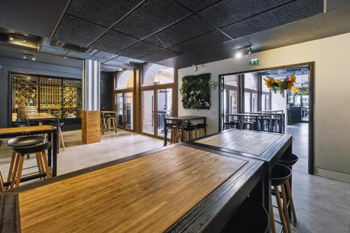 餐廳, Le Couvent - Hostel in 卡爾卡松城中心