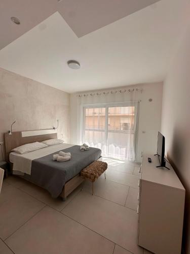 D&F Guest House