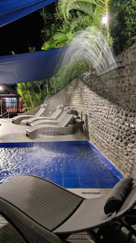 Skats, Floating Kingdom Waterpark - Rock Villa in Lanuza