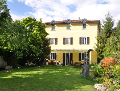  Villa del Gusto, Pension in Bellinzona