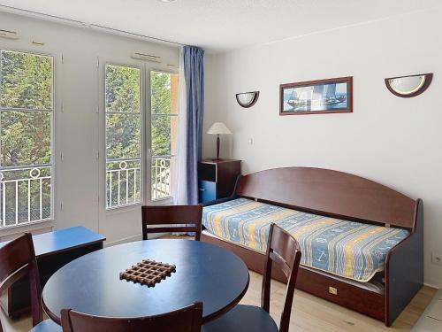 1 double bed, 1 sofa bed