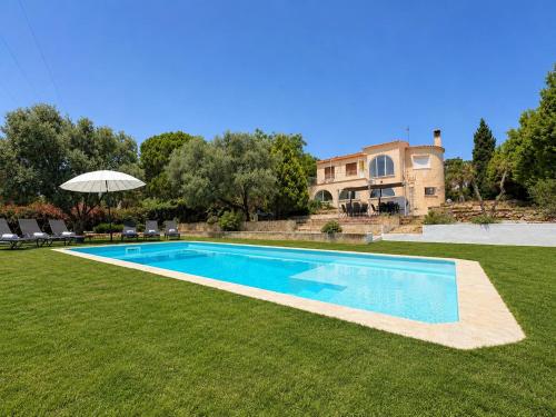 Villa con piscina y jardín privado - Villa Olivo - Dos plantas independientes