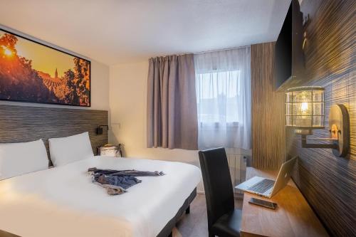 2 double beds