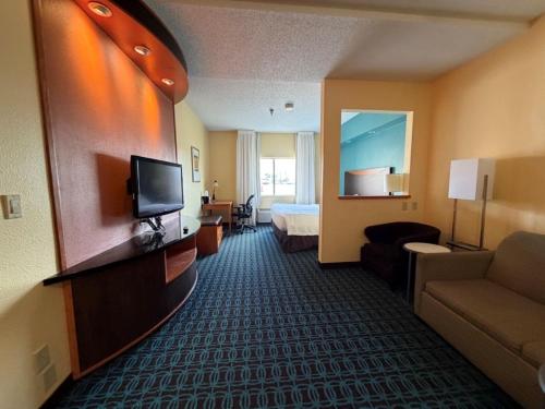 . SureStay by Best Western Bismarck