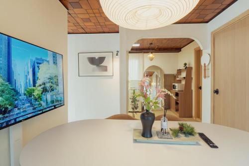 Seoul Station 3BR PrivatePatio Sleeps 6