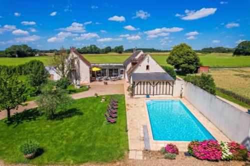 . Crazy Villa Luigny 28 - Heated pool - City Stade - 1h20 Paris - 30P
