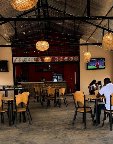 Restaurant, Crystal Hostels in Livingstone