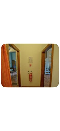Tranquil Suite Near Museums and Train Station - Tap to explore photos
