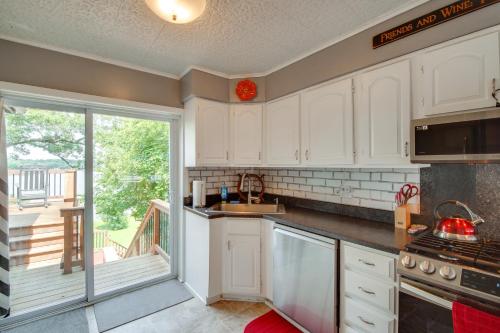 Waterfront Fox Lake Vacation Rental w/ Fire Pit! in Johnsburg (IL)