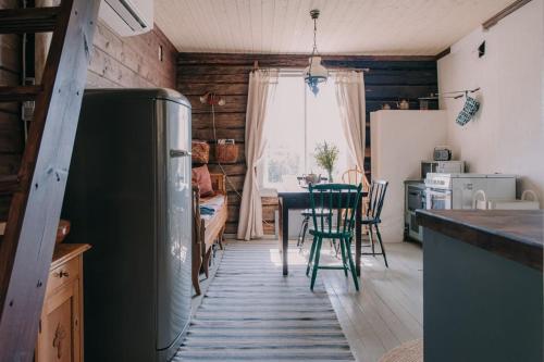 Cozy forest cabin with wood-fired sauna