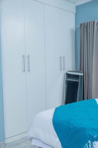 3 Bed Bulawayo Home Backup Power Sleeps 10 in บูลาวาโย