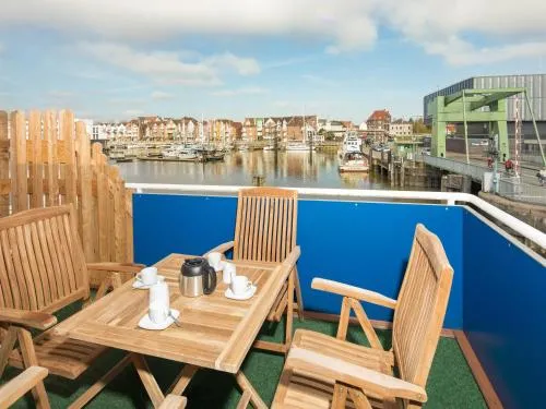 City-Marina Cuxhaven, Oberdeck in Cuxhaven, Deutschland