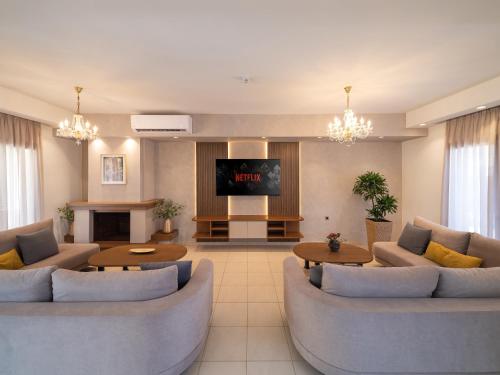 Old Town 7 min - Free Airport Pickup - 6BR Villa 2