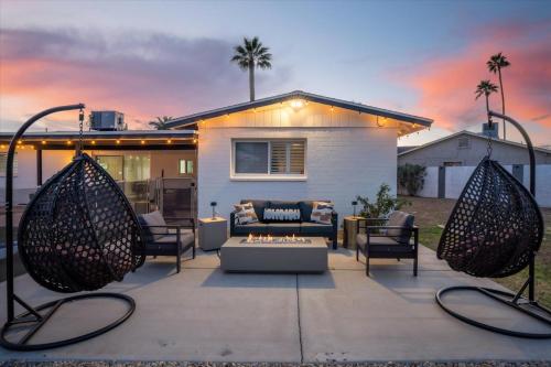 Group-Friendly 5BR Pool Home Old Town - image 5