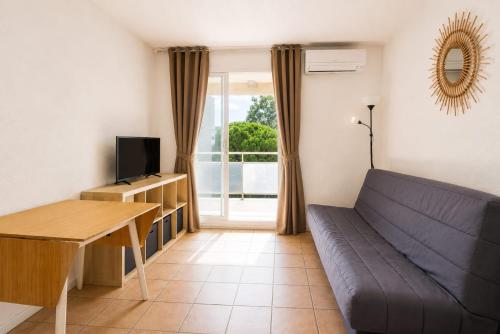 Studio cabine climatisé proche plage avec balcon 4 personnes